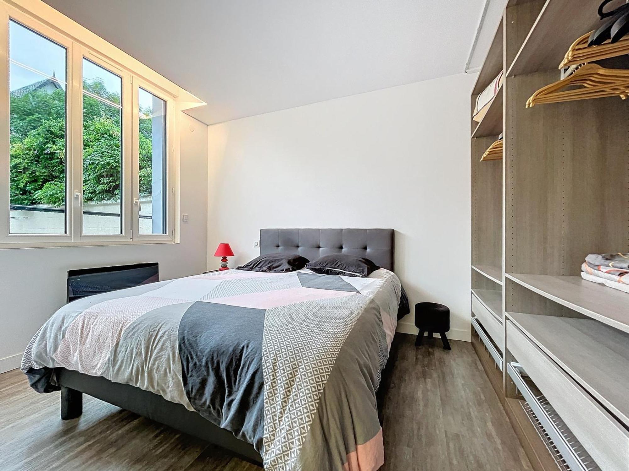 Loft Terrasse Avec Spa Proche Centre Historique มงต์ลูซง ภายนอก รูปภาพ